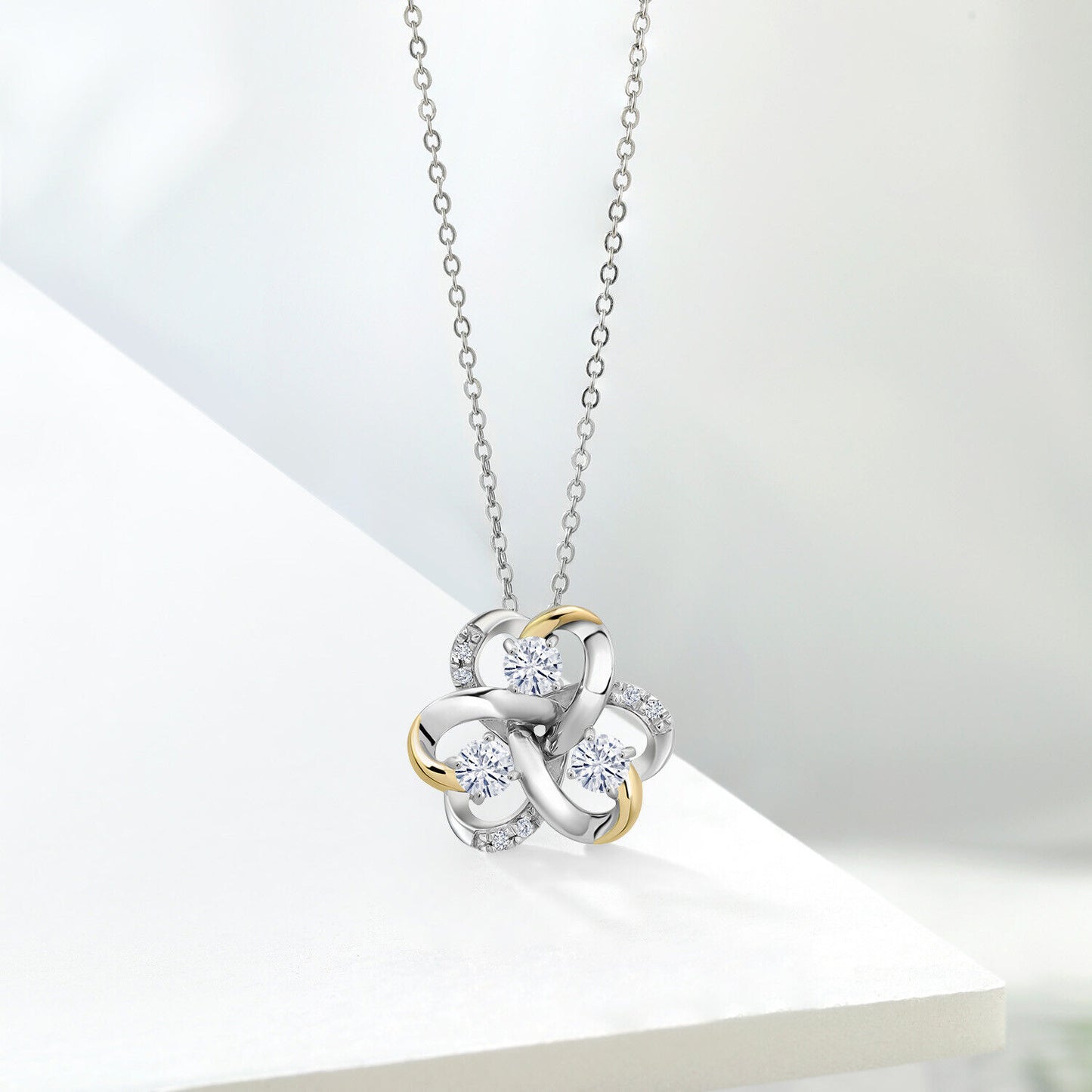 1CT Moissanite Flower Pendant